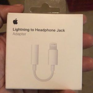 Apple Adapter for IPhones 7 and up